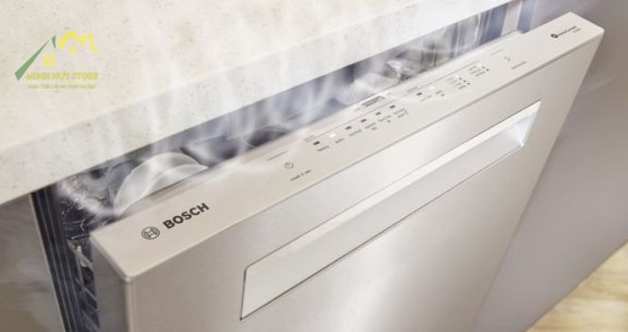 Máy rửa chén mở hé cửa sau khi rửa để tăng hiệu quả sấy khô.